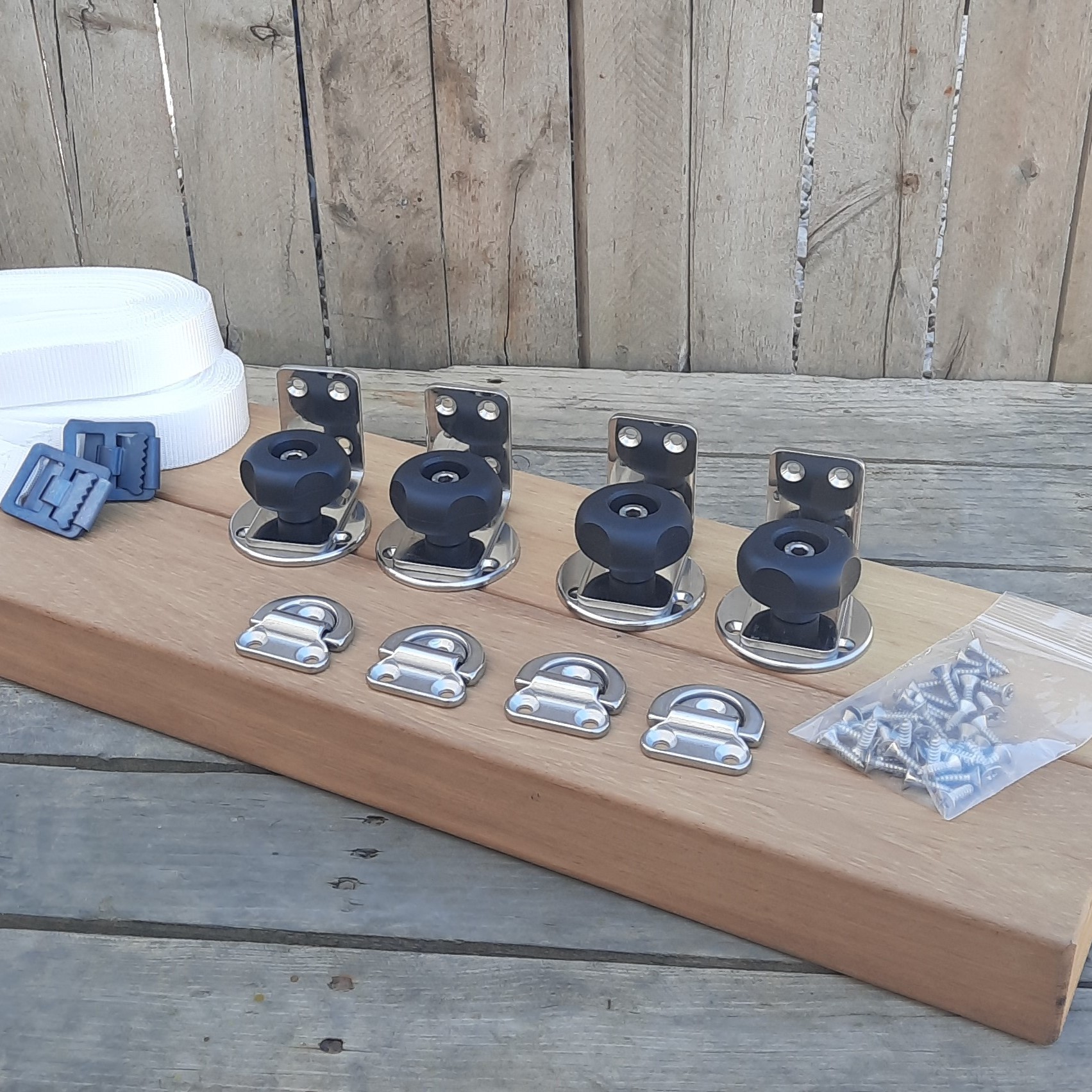 Afneembare bijbootbeugel 1 Afneembare bijbootbeugel