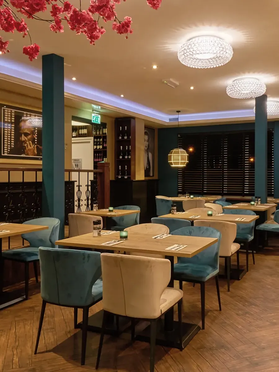 Grill Restaurant Centennial - Hotel Chariot